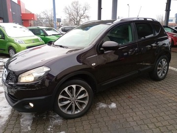 Nissan Qashqai I Crossover 2.0 dCi 150KM 2010 Nissan Qashqai 2.0 dCi PANORAMA dach piekna CZARNA perla 2.0 Diesel 150KM, zdjęcie 2