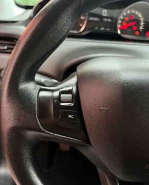 Peugeot 208 I Hatchback 3d 1.0 VTI 68KM 2014 Peugeot 208 klima ISOFIX niski przebieg Gwarancja w cenie Warszawa VRWJ, zdjęcie 32