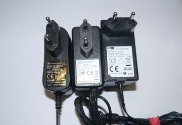 Zasilacz wtyczkowy 12V 1A 12W / 12V 1,5A 18W