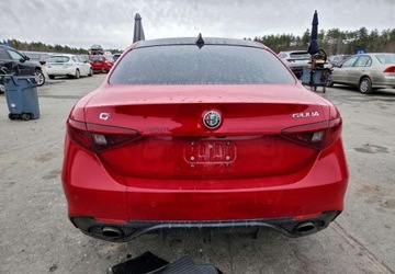Alfa Romeo Giulia 2018 Alfa Romeo Giulia Auta z USA - Zapytaj o wiecej ofert 2.0 Benzyna 280KM, zdjęcie 4