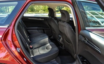 Ford Mondeo V Kombi Facelifting 2.0 EcoBlue 190KM 2019 Ford Mondeo SW 2019 r. 2,0TDCI(190KM) Automat Lift Salon PL 1 wl. Bezwypad, zdjęcie 4