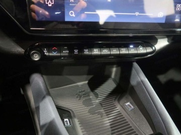 Alfa Romeo Junior 2025 ALFA ROMEO Junior Ibrida Suv 1.2 (145KM) 2025, zdjęcie 10