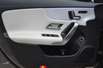 Mercedes CLA C118/X118 Shooting Brake 2.0 200d 150KM 2020 Mercedes-Benz CLA MERCEDES CLA200 150KM AMG LED Virtual Panorama Gwarancja, zdjęcie 18