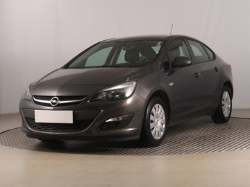 Opel Astra J Sedan 1.6 Twinport ECOTEC 115KM 2015 Opel Astra 1.6 16V, Salon Polska, Serwis ASO, zdjęcie 1