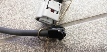 LEXUS LS600H LS460 CZUJNIK KLOCKÓW LEWY PRZÓD ORYG