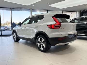 Volvo XC40 Crossover Plug-In 1.5 T4 Plug-in Hybrid 211KM 2021 Volvo XC 40 T4 Inscription Plug In Kamera cofania CarPlayAndroid Auto, zdjęcie 1