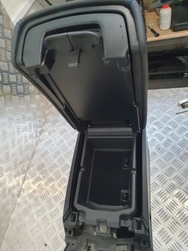 Renault Kadjar 15-22 Podłokietnik tunel środkowy