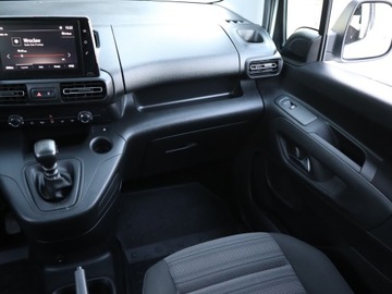 Opel Combo E Kombivan 1.2 Turbo 110KM 2019 Opel Combo 1.2 Turbo, Salon Polska, Serwis ASO, zdjęcie 7