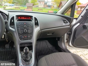 Opel Astra H Kombi 1.7 CDTI ECOTEC 125KM 2013 Opel Astra Opel Astra 1.7 CDTI DPF Sports Tourer 1.7 Diesel 125KM, zdjęcie 27