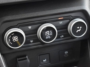 Dacia Jogger Hybrid 140 140KM 2024 Od ręki - Extreme 7-miejsc 1.6 Full Hybrid 140KM / Pakiet Drive, zdjęcie 6