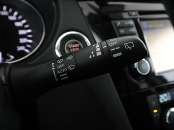 Nissan Qashqai II Crossover 1.2 DIG-T 115KM 2017 Nissan Qashqai Navi Kamera cofania Klimatyzacja, zdjęcie 29