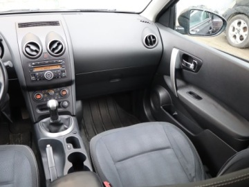 Nissan Qashqai I Crossover 1.6 115KM 2010 Nissan Qashqai 1.6, Salon Polska, Klima, zdjęcie 7