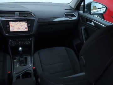Volkswagen Tiguan II SUV 2.0 TDI 150KM 2019 VW Tiguan 2.0 TDI, DSG, Navi, Klima, Klimatronic, zdjęcie 7