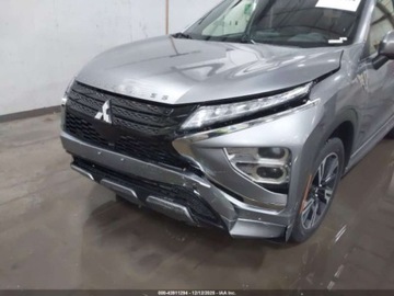 Mitsubishi Eclipse Cross 2023 Mitsubishi Eclipse Cross 1.5 benzyna 152KM 4X4 wersja SEL-SAWC, drobna szk, zdjęcie 9
