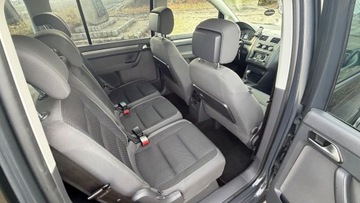 Volkswagen Touran II 2.0 TDI 140KM 2015 Volkswagen Touran Raty 2.0 tdi DSG-Automat Navi Caly w fabrycznym lakierze, zdjęcie 24