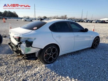 Alfa Romeo Giulia II 2024 Alfa Romeo Giulia 2024 Alfa Romeo Giulia Ti RWD 2.0 Benzyna 280KM, zdjęcie 4