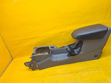 ЦЕНТРАЛЬНЫЙ ТУННЕЛЬ подлокотник FOCUS MK2 LIFT 07-11 8M51R045M62AB.