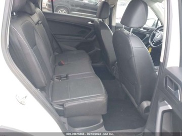 Volkswagen Tiguan II 2020 Volkswagen Tiguan 2020r., 4x4, 2.0L 2.0 Benzyna 184KM, zdjęcie 11