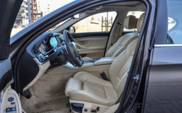 BMW Seria 5 F10-F11 Limuzyna 530d 245KM 2010 BMW Seria 5 3,0d (245KM) Automat Skory 3.0 Diesel 245KM, zdjęcie 6