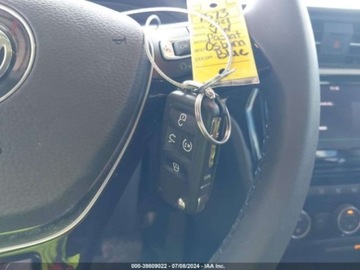 Volkswagen Passat B8 2021 Volkswagen Passat 2021 Volkswagen Passat 2.0T SE Auto 2.0 Benzyna 174KM, zdjęcie 10