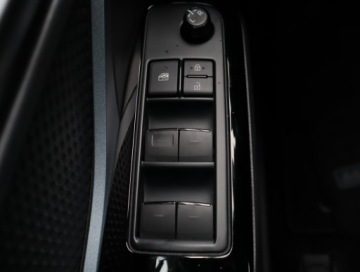 Toyota C-HR I Crossover Facelifting 2.0 Hybrid Dynamic Force 184KM 2021 Toyota C-HR 2.0 Hybrid, Salon Polska, Automat, zdjęcie 16