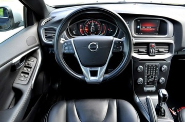 Volvo V40 II 2019 Volvo V40 2.0 T2 122KM RDesign Panorama Skóra, zdjęcie 5