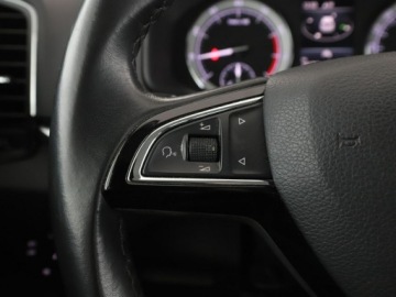 Skoda Karoq Crossover 1.0 TSI 115KM 2020 Škoda Karoq Skoda Karoq 1.0TSI Ambition Nawigacja, zdjęcie 30