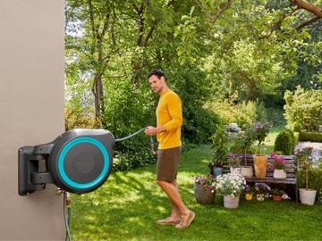 Bęben naścienny Gardena RollUp M/L wąż 25m 13mm Odporny na mróz Całoroczny