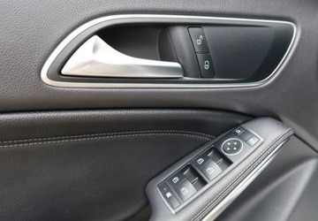 Mercedes CLA C117 Shooting Brake Facelifting 2.1 200 d 136KM 2018 Mercedes-Benz CLA 200d automat, podgrzewane fotele, skorzana tapicerka, pd, zdjęcie 9