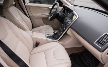 Volvo XC60 I SUV Facelifting 2.0 D4 DRIVE-E 181KM 2014 Volvo XC 60 2.0D4 181KM Lift Virtual Navi Skora ALu Pdc Full Chrom Gwaranc, zdjęcie 27