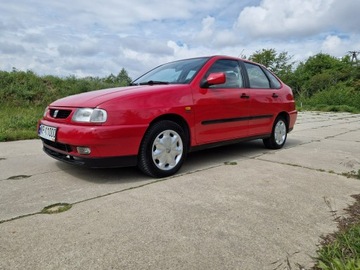 Seat Cordoba I Sedan 1.6 i 75KM 1998