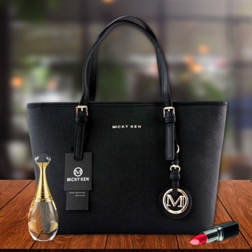 КОЖАНАЯ СУМКА ЖЕНСКАЯ ВМЕСТИМАЯ СУМКА А4 Черная городская классика Chanel