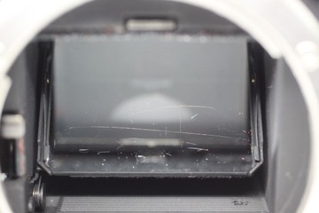 Пленочная зеркальная камера Nikon FE 35 мм Nikkor 35–105 мм F3,5–4,5 35–200 мм F3,5–4,5