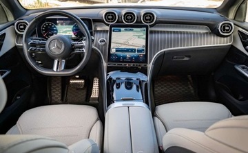 Mercedes GLC C254/X254 Coupe 2.0 300 258KM 2023 Mercedes-Benz GLC Mercedes-Benz Klasa GLC 300 4Matic 2.0 258KM 2.0 Benzyna, zdjęcie 10