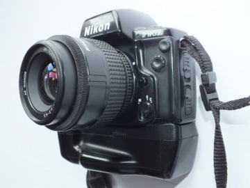 Nikon F90X + Nikon AF Nikkor 35–70 мм 1:3,3–4,5