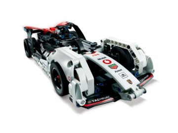 LEGO Technic Формула E Porsche 99X Electric 42137