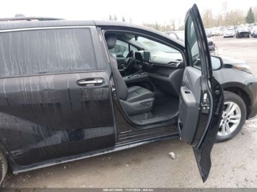 Toyota Sienna III 2022 Toyota Sienna Xle Woodland Edition 2022 2.5l 2.5 Hybryda 189KM, zdjęcie 9