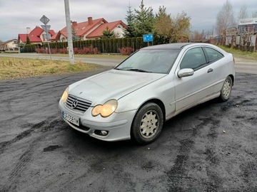 Mercedes Klasa C W203 Sedan W203 1.8 129KM 2003 Mercedes C 180 C klasa 2.0 01r, zdjęcie 1