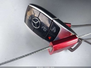 Mercedes Klasa E W213 2017 Mercedes-Benz Klasa E 2017 MERCEDES-BENZ E 300 2.0 Benzyna 241KM, zdjęcie 9