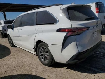 Toyota Sienna III 2021 Toyota Sienna 2021r., 2.5L, zdjęcie 3