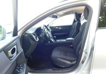 Volvo V60 II  Kombi 2.0 D3 150KM 2020 Volvo V60 z Gwarancja Model 2021r 2.0 Diesel 150KM, zdjęcie 22
