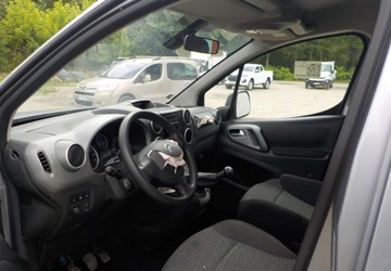 Citroen Berlingo III Osobowy M 1.2 PureTech 110KM 2018 Citroen Berlingo Okazja 1.2 Benzyna 110KM, zdjęcie 22