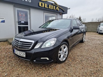 Mercedes Klasa E W212 Limuzyna 350 CDI BlueEFFICIENCY 231KM 2009 Mercedes-Benz Klasa E E350 V6 Diesel Automat Szyberdach 3.0 Diesel 230KM