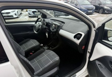 Peugeot 108 2018 Peugeot 108 1,0 69KM Klimatyzacja Automat Benzyna 69KM, zdjęcie 20