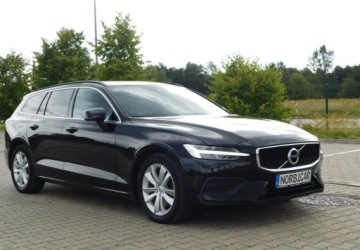 Volvo V60 II  2021 Volvo V60 z Gwarancja Bezwypadkowy Model 2022r 2.0 Benzyna 197KM, zdjęcie 15