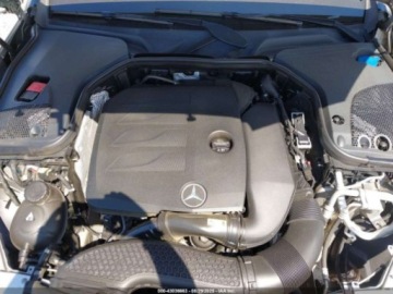 Mercedes Klasa E W213 2021 Mercedes-Benz Klasa E 350 4Matic 2021 2.0l 2.0 Benzyna 255KM, zdjęcie 8