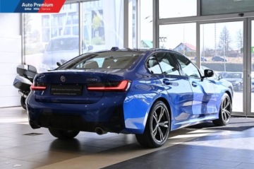 BMW Seria 3 G20-G21 2022 BMW Seria 3 330i xDrivePakiet Sportowy MFotel Sportowy 2.0 Benzyna 245KM, zdjęcie 19