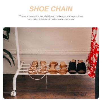 Украшение обуви цепочкой. Отверстие для обуви. Набор страз.