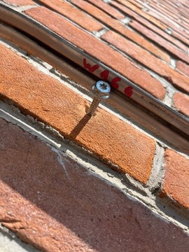 MERCEDES ML W164 05-11 DRŽÁKY OBJÍMKA NÁDRŽE