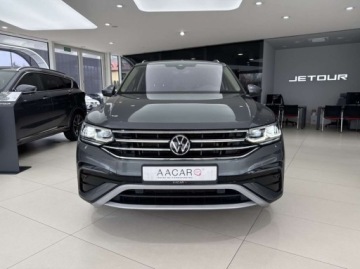 Volkswagen Tiguan Allspace SUV Facelifting 2.0 TDI SCR 150KM 2022 Volkswagen Tiguan Allspace Allspace Elegance 4Motion Hak Kamera cofania, zdjęcie 5
